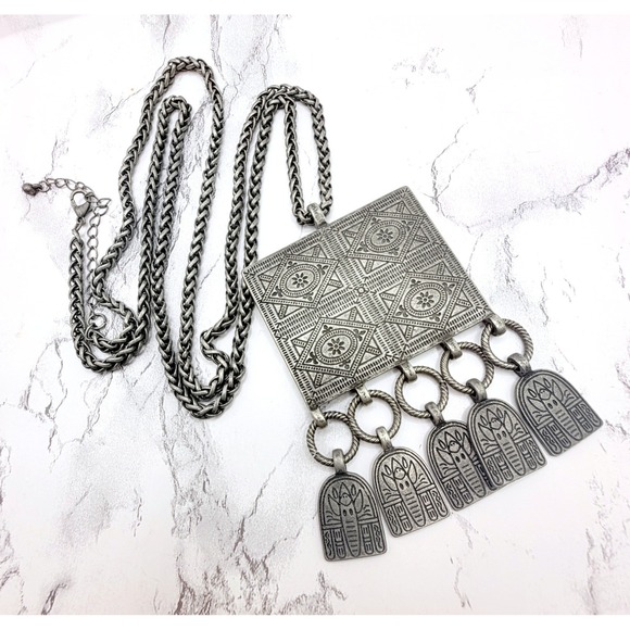 Source Unknown Jewelry - Antiqued Silver Tone Etched Pendant Necklace Long Wheat Chain Boho Dangles‎